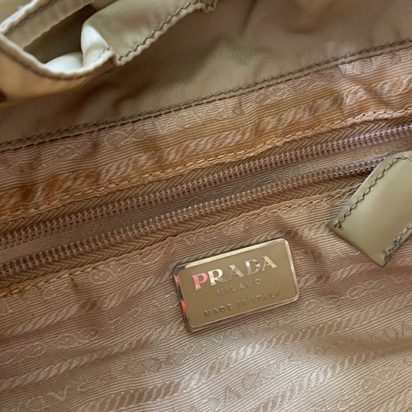 Prada backpack SOLD - Picture 2 of 4